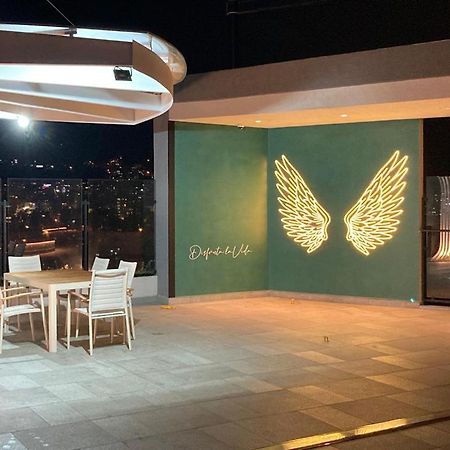 Confort Suite La Carolina Quito Bagian luar foto