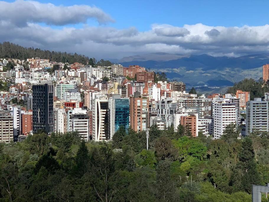 Confort Suite La Carolina Quito Bagian luar foto